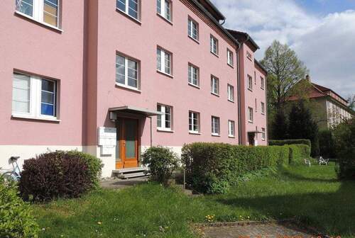 Hauseingang - Etagenwohnung mit 62,00 m² in Göttingen zur Miete