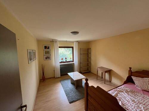 Kinderzimmer im Erdgeschoss - 