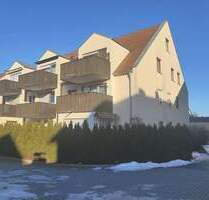 Helle 2-Zi. DG-Wohnung mit Balkon und TG-Stellplatz - Tegernheim