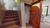 Treppe und Kellertür - 