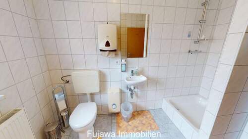 Praxis WC und Dusche - 