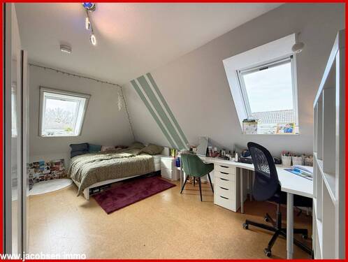 Dachgeschoss Kinderzimmer 4 - 