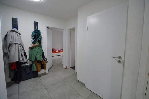 Flur mit Garderobe - 