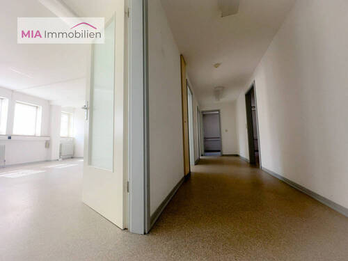 Flur - 3 Zimmer Büro in Künzelsau