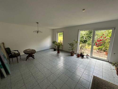 Bild2 - 4 Zimmer Etagenwohnung zum Kaufen in Saarbrücken