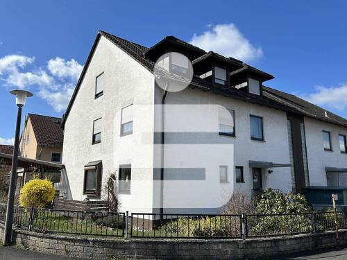 Titelbild - die Größe ist überzeugend...Doppelhaus mit Dachwohnung in Brand