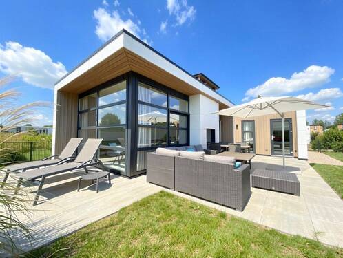 Terrasse - Pure Erholung im Luxus-Chalet - Holland von seiner schönsten Seite im eigenen Ferienhaus