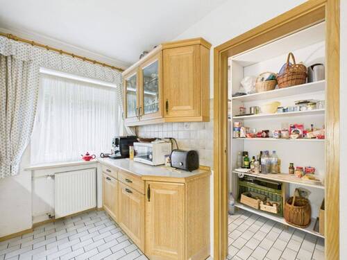 Küche und Speisekammer - 