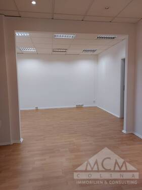 Empfang/ Großraumbüro - Büro mit 120,00 m&sup2; in Frankfurt am Main / Bahnhofsviertel zur Miete