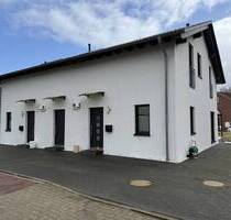 Neuwertige Doppelhaushälfte - 575.000,00&nbsp;EUR Kaufpreis, ca.&nbsp; 110,00&nbsp;m&sup2;&nbsp;Wohnfl&auml;che in Trittau (PLZ: 22946)