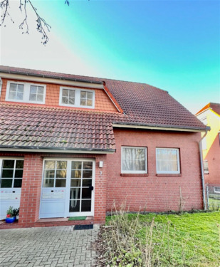 Ansicht - Invest - vermietete OG Wohnung mit West - Balkon plus Carport