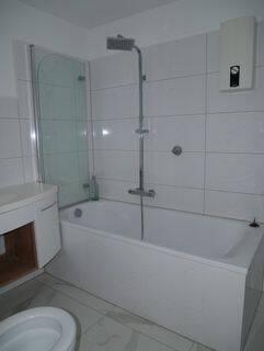 Modernes Badezimmer - 