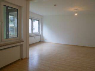 Geräumiges Wohn-Esszimmer - „Schöne 3-Zi-Wohnung in der Altstadt mit Balkon'