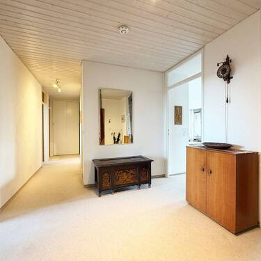 Eingangsbereich - 4 Zimmer Etagenwohnung in Stuttgart