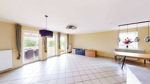 Wohnzimmer - Doppelhaushälfte mit 129,00 m² in Ingolstadt zum Kaufen