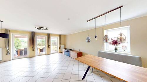 Wohn- und Essbereich - 