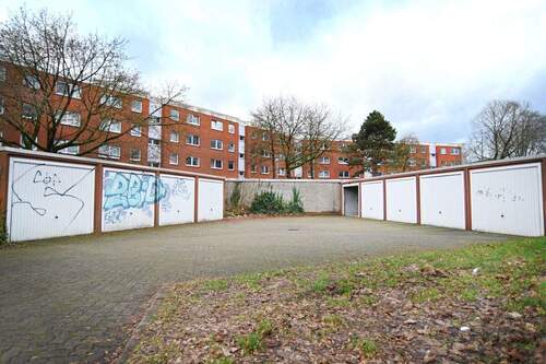 Garagenhof Lübeck Fregattenstraße - Top Vermietbarkeit! Paket aus 19 Garagen in Lübeck Fregattenstr. Ecke Korvettenstr. zu erwerben