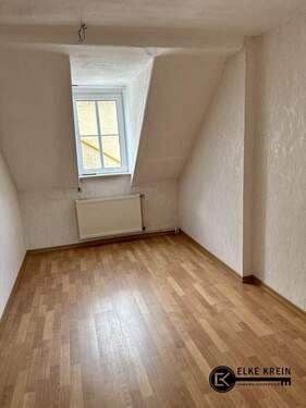 Dachgeschoss - 9 Zimmer Doppelhaushälfte in Freiberg