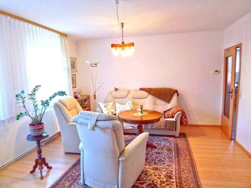 Erdgeschoss-Wohnzimmer - 