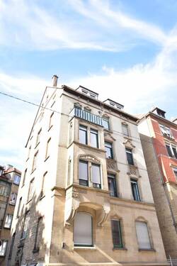 Straßenseite - 4 Zimmer Etagenwohnung zum Kaufen in Stuttgart