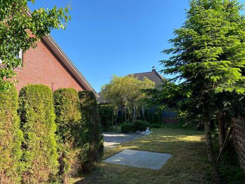 Außenbereich Terrasse - 5 Zimmer Einfamilienhaus zum Kaufen in Elsfleth