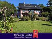 www.bender-immobilien.de - Raumwunder mit Weitblick: Großzügiges Wohnhaus mit Naturgarten in ruhiger Lage von Nümbrecht!