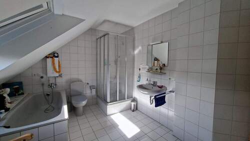 Badezimmer DG - 