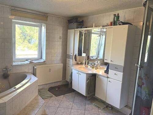Bad Wohnung III - 