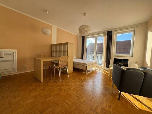 Wohnbereich - Möblierte 1-Zimmer-Wohnung mit Balkon im Südcenter