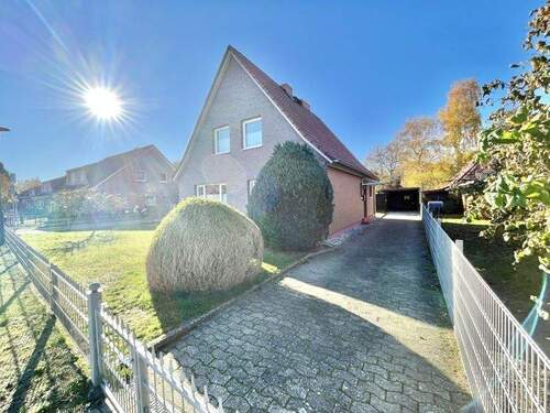 Haus mit Auffahrt - 4 Zimmer Einfamilienhaus in Krummesse