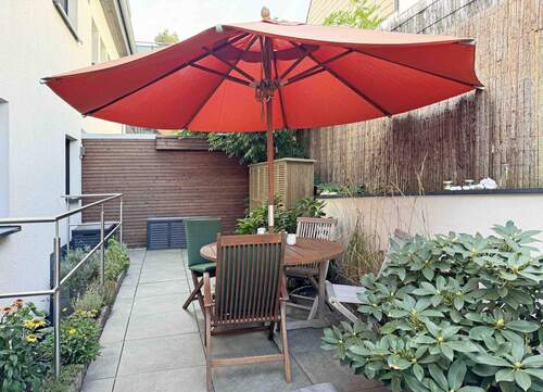 Großzügige Terrasse - 5 Zimmer Etagenwohnung zum Kaufen in Bad Nauheim