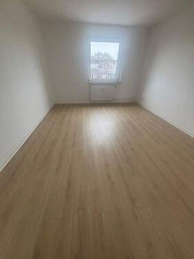 Bild 3 - 2 Zimmer Etagenwohnung zur Miete in Neumünster