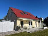 Hausansicht - Modernes Einfamilienhaus auf großem Grundstück in Sassnitz zur Miete
