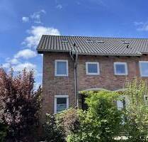 REH mit großem SW-Grdst. und 2 Garagen in sehr guter Lage! - Flensburg