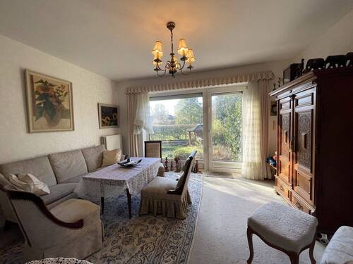 Wohnzimmer mit Terrassenausgang - 