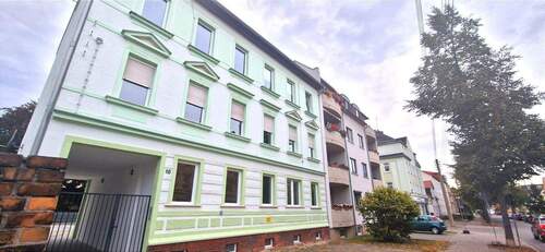 Hausansicht - 2 Zimmer Etagenwohnung zur Miete in Borsdorf