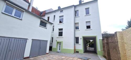 Hausansicht Hofseite - Etagenwohnung mit 56,00 m&sup2; in Borsdorf zur Miete