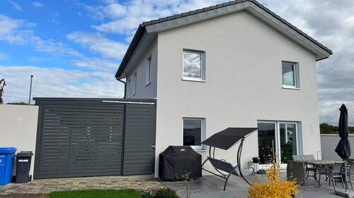 ICON 3.02 S rückansicht-1.jpg - Familie für Traumhaus in Worms-Horchheim gesucht