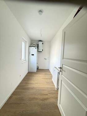 Anschlus- und Waschsraum - 