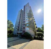 Renovierte 4-Raum-Whg. mit Essdiele, Balkon, Gäste-WC, Abstellraum, Stellplatz uvm. Kronshagen