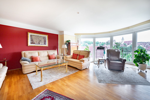 EG Wohnzimmer Ansicht 1 - Großzügiges Einfamilienhaus mit traumhaftem Ausblick in Arnstein