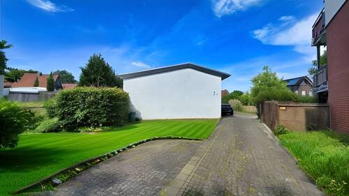 Zufahrt - Einfamilienhaus mit 103,00 m&sup2; in Gifhorn zum Kaufen