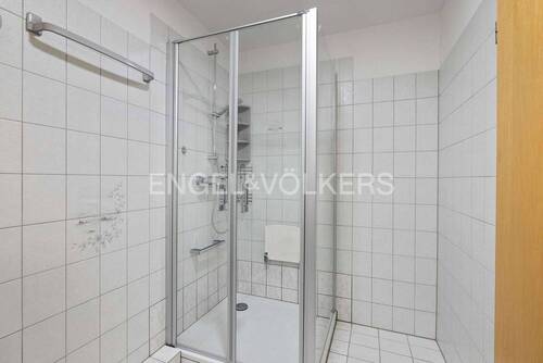 Badezimmer im 1. Obergeschoss - 