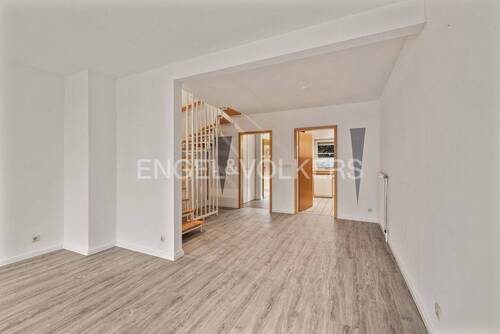 Wohn-und Essbereich - 4 Zimmer Reihenmittelhaus in Henstedt-Ulzburg