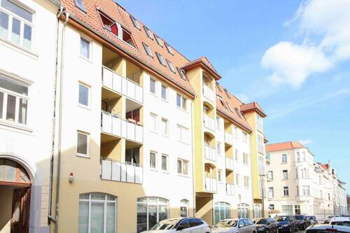 Außenansicht straßenseitig - 