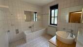 Haus 2 - Badezimmer - 