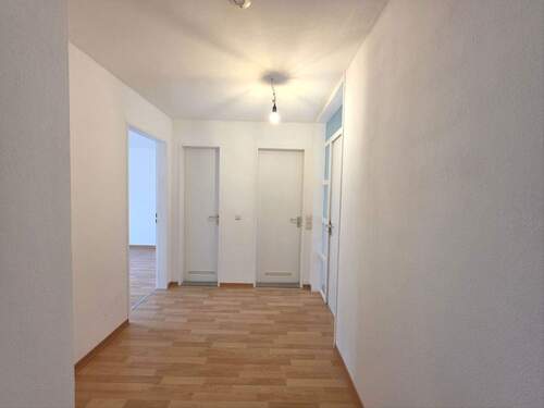 Geräumiger Flur - 3 Zimmer Etagenwohnung in München