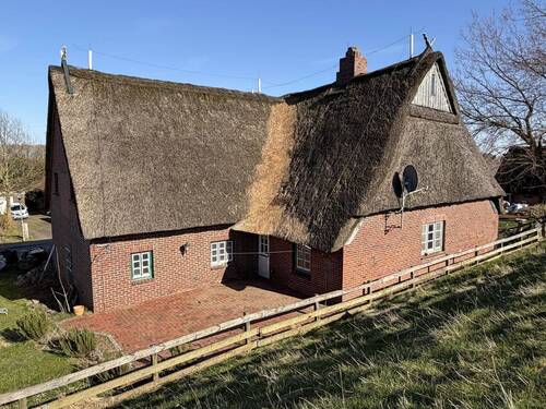 Rückwärtige Hausansicht - Einfamilienhaus mit 164,60 m&sup2; in Seestermühe zum Kaufen