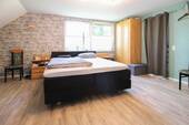 12 Schlafzimmer mit Ankleide - 