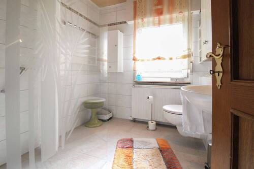 16 EG Bad Wohnung 2 - 